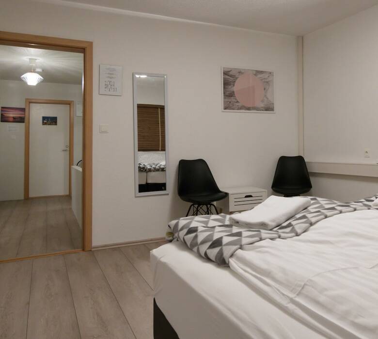 Hotel Puffin Palace Guesthouse