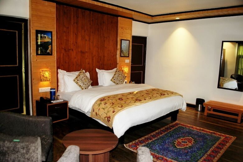 Hotel Himalayan Hill By Evoke Resort