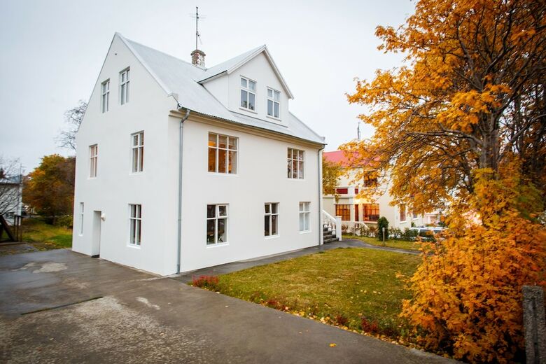 Akureyri Central Luxury House