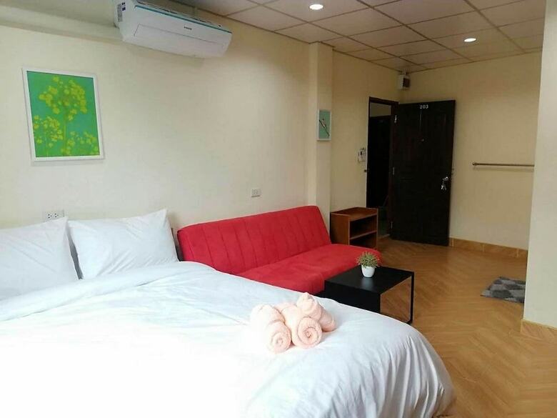 Hotel Double D Rooms & Cafe