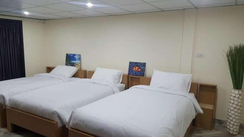 Hotel Double D Rooms & Cafe