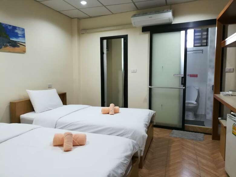Hotel Double D Rooms & Cafe