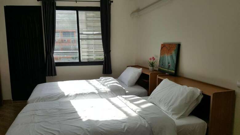 Hotel Double D Rooms & Cafe