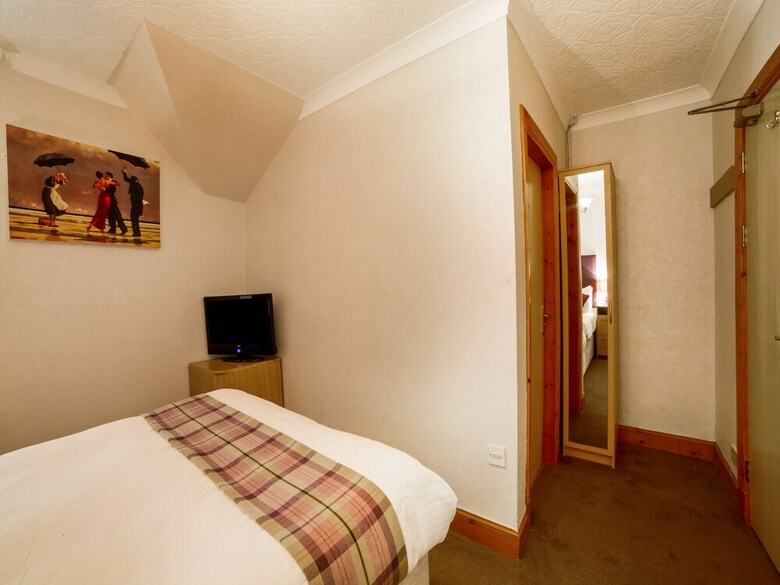 Hotel Oyo Chandlers