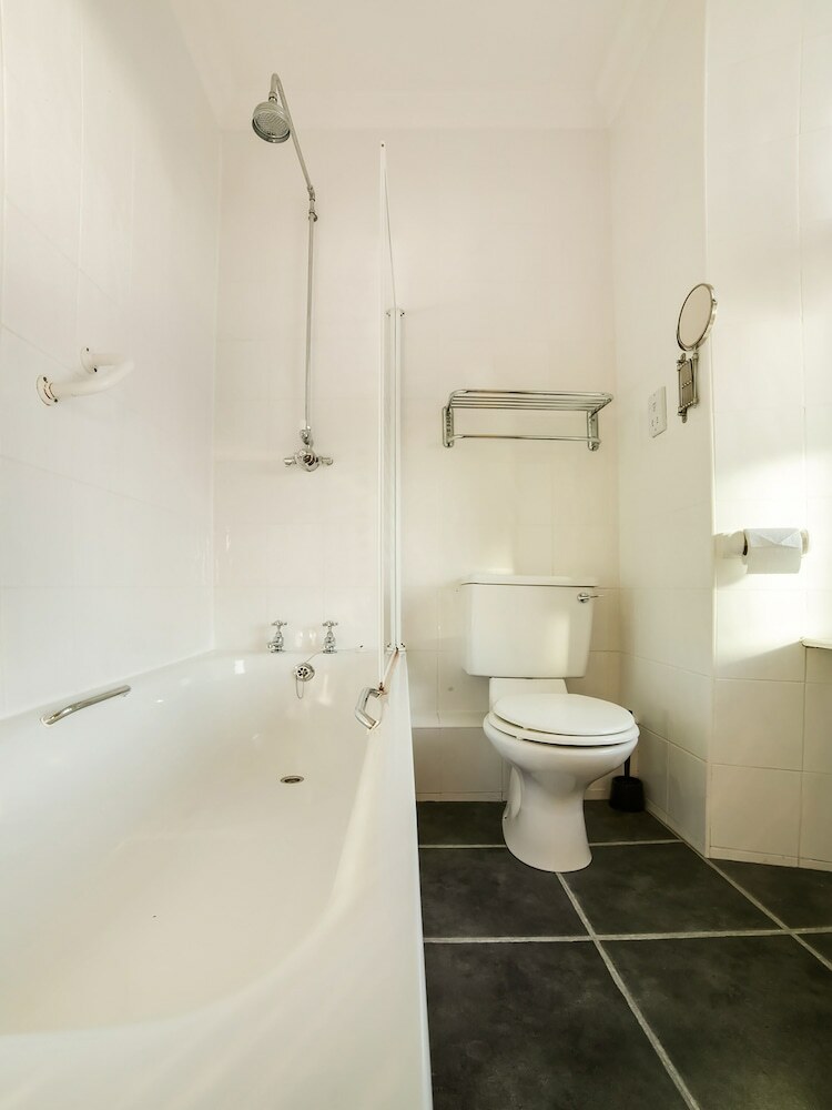 Hotel Oyo Chandlers