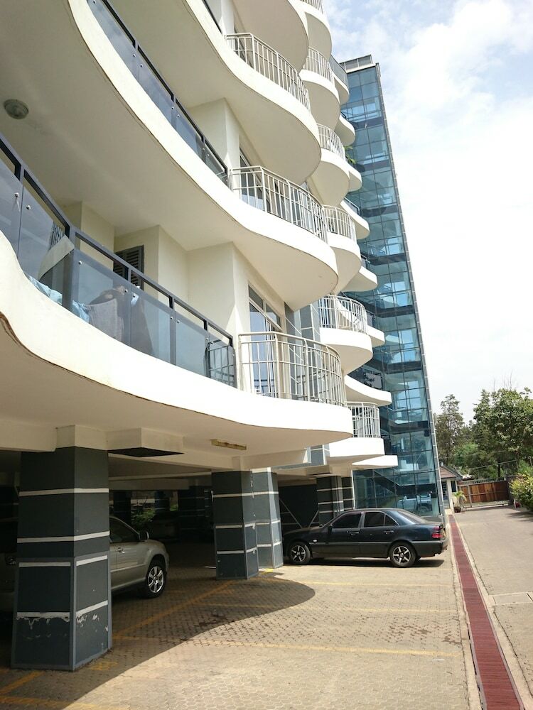 Tomax Apartments Brooks