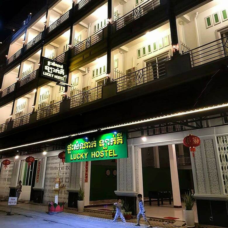 Hostal Lucky Hostel