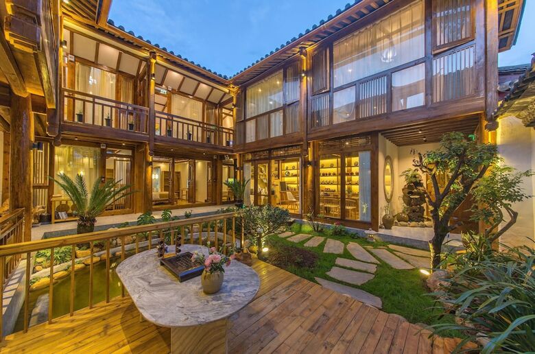 Posada Lijiang Village House