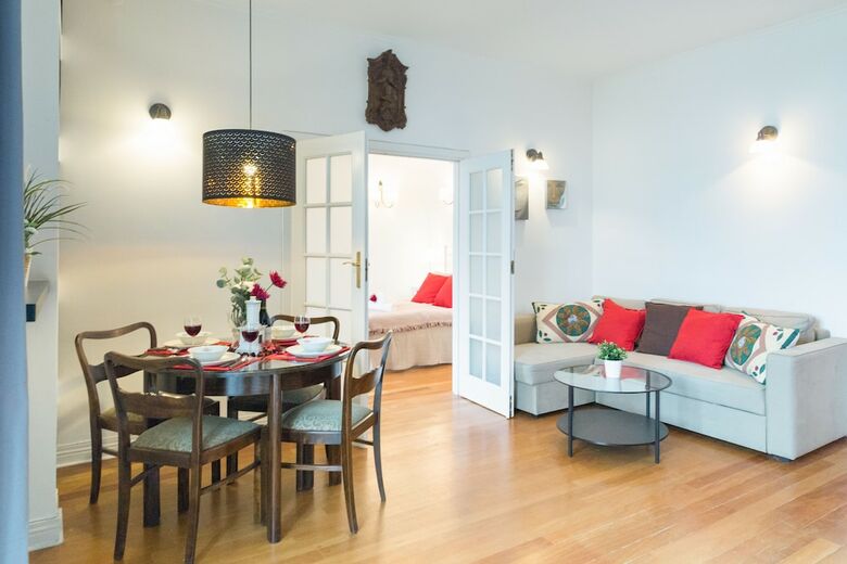 Apartamentos Little Home - Red Flower