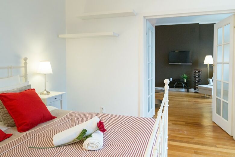 Apartamentos Little Home - Red Flower