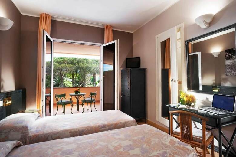 Hotel Riva Del Sole