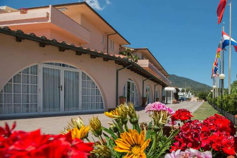 Hotel Riva Del Sole