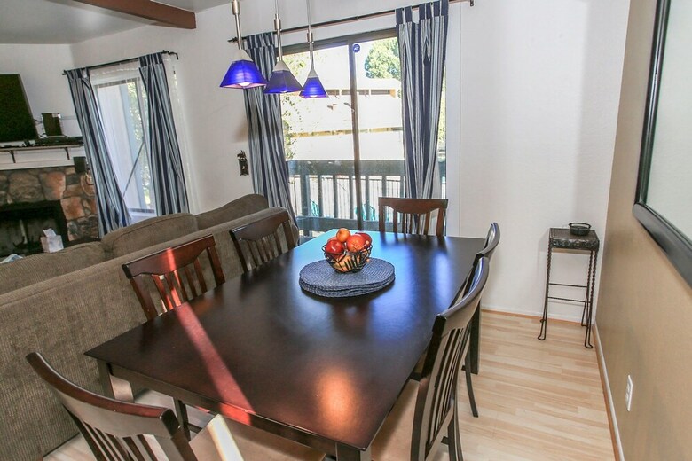 Adi Boulder Condo - 1 Free Ski/board Rental! 2br/2ba/fireplace/wifi