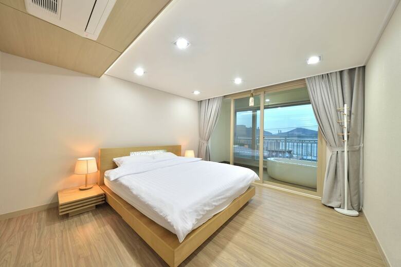 Apartamentos Geoje Jisefo Family Residence