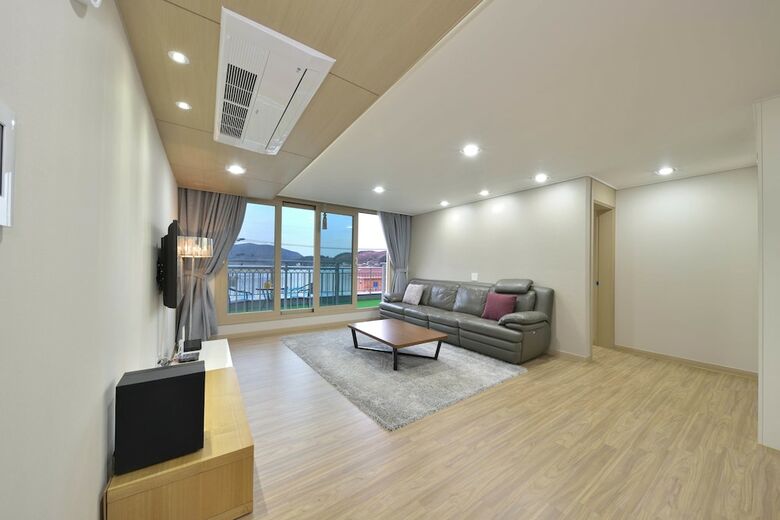 Apartamentos Geoje Jisefo Family Residence