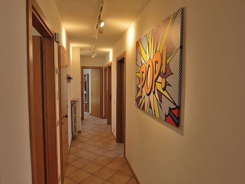 Pop Art Apartment In Downtown