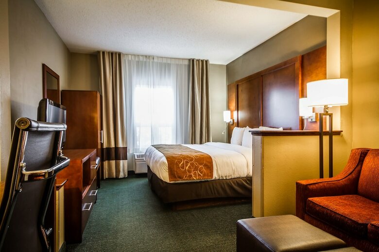 Hotel Comfort Suites Madison
