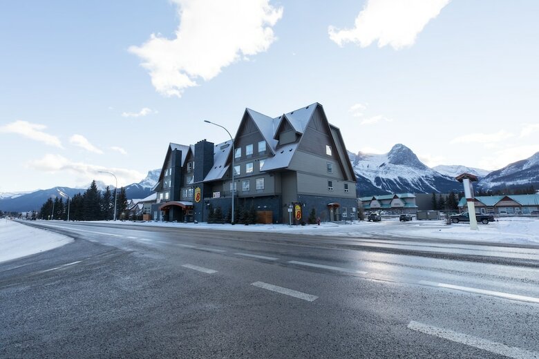 Hotel Super 8 By Wyndham Canmore