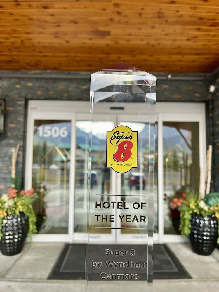 Hotel Super 8 By Wyndham Canmore