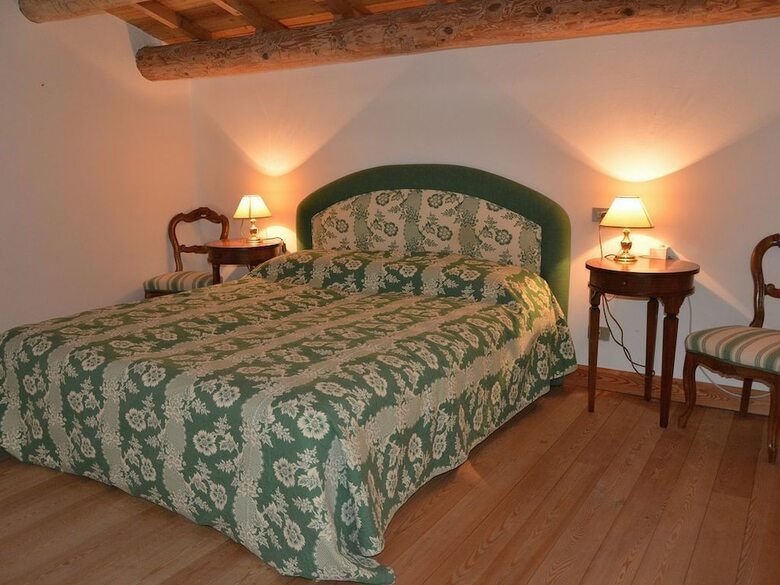 C� Cantoni Villa With Pool Lake View