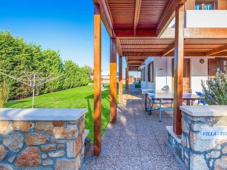 Villa Lindos Topaz
