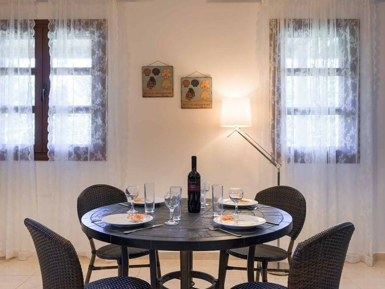 Villa Lindos Topaz