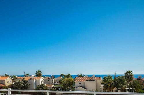 Villa White Jasmin
