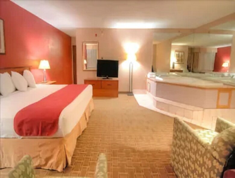 Hotel Baymont By Wyndham Springfield South Hwy 65