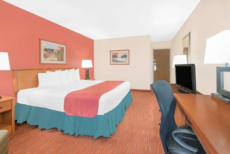 Hotel Baymont By Wyndham Springfield South Hwy 65