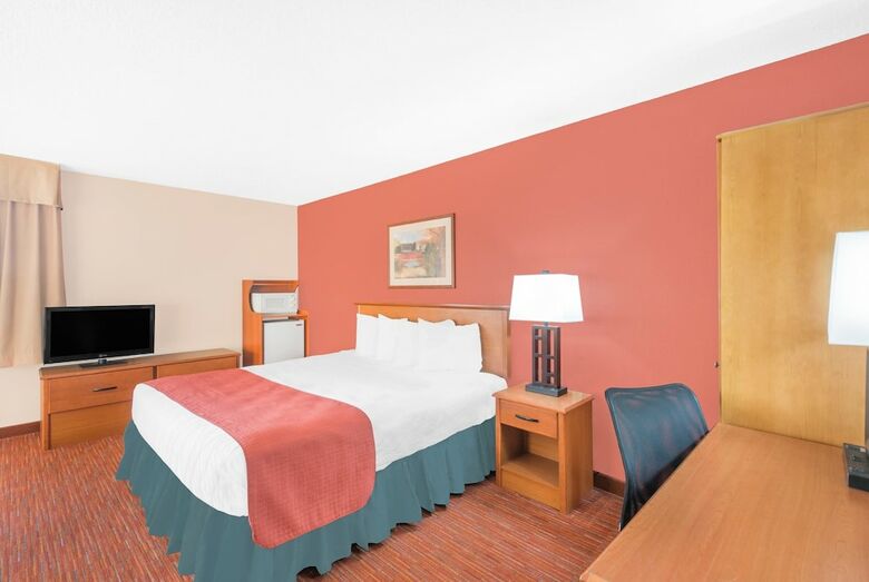 Hotel Baymont By Wyndham Springfield South Hwy 65
