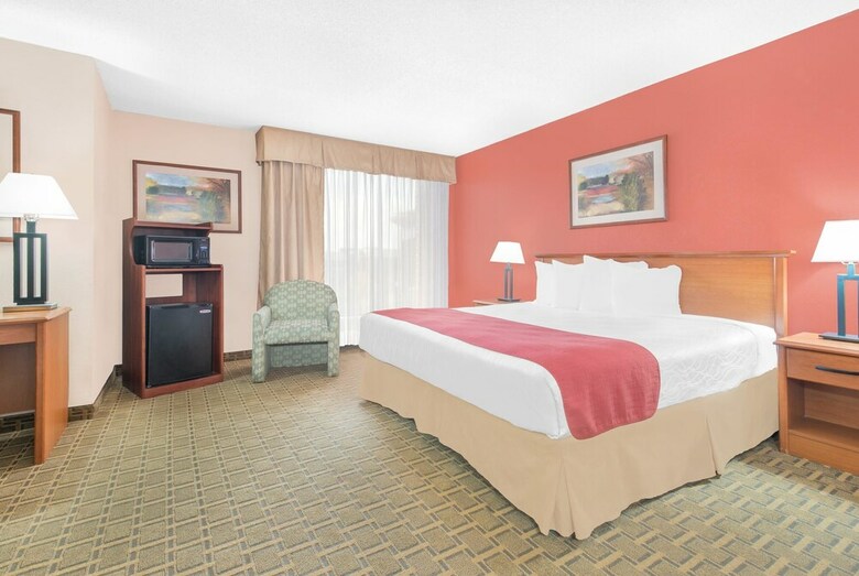 Hotel Baymont By Wyndham Springfield South Hwy 65