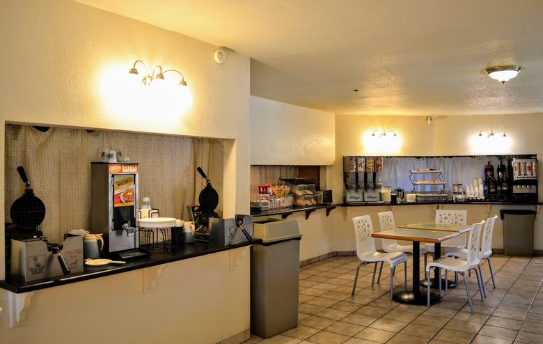 Motel Sands Inn & Suites