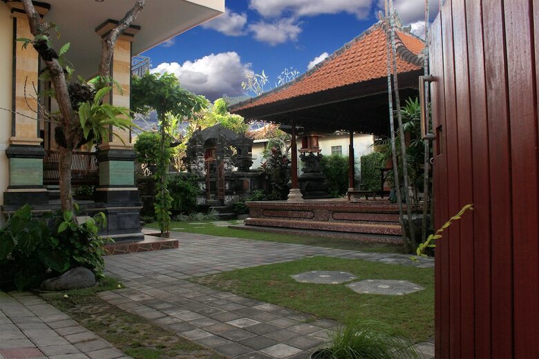 Hotel Cr Tris Rooms Seminyak