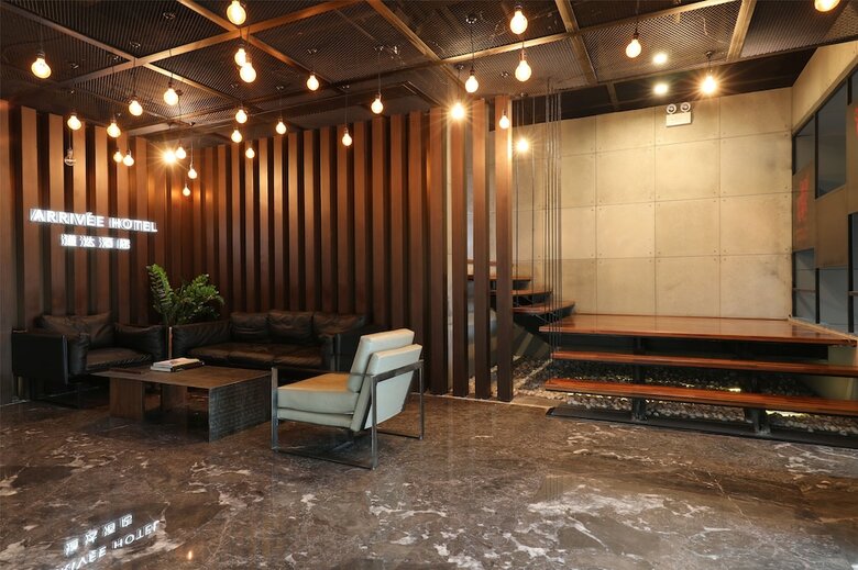 Arrivee Hotel