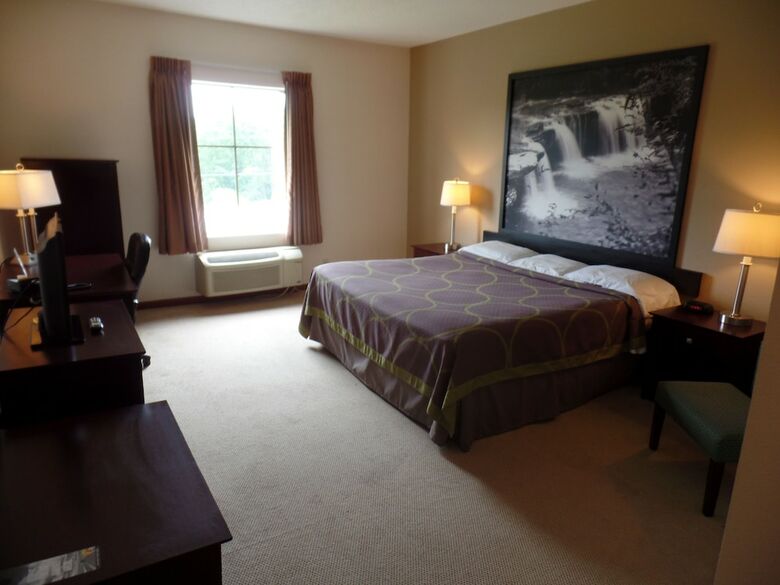 Hotel Super 8 By Wyndham Beaver Falls