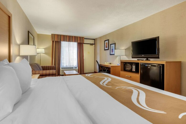 Hotel Quality Inn Exit 4