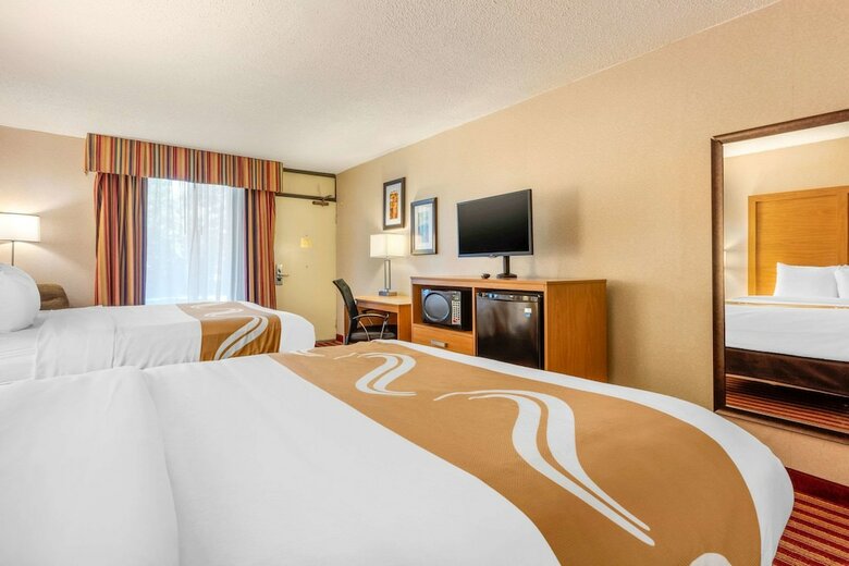 Hotel Quality Inn Exit 4
