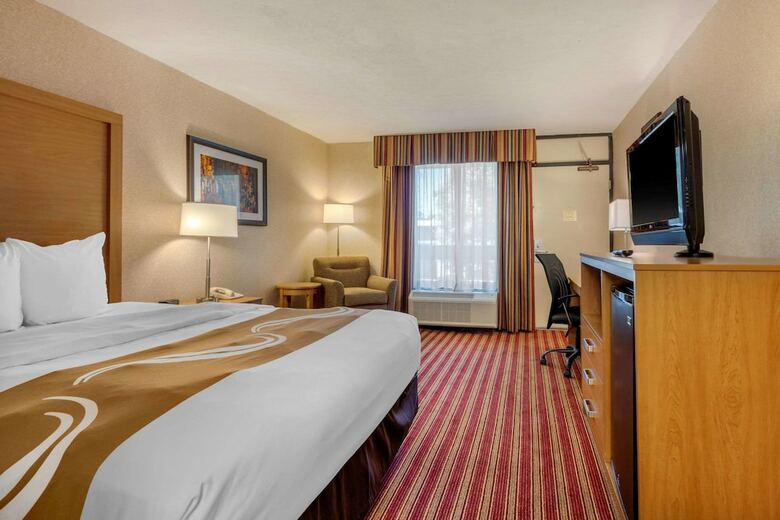 Hotel Quality Inn Exit 4