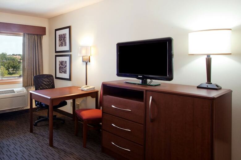 Hotel Americinn By Wyndham Omaha
