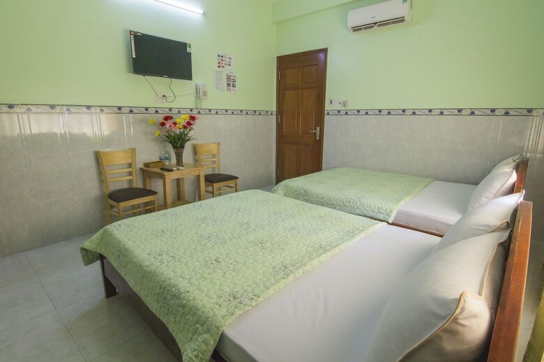 Thai Quang Hotel