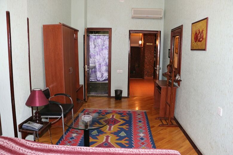 Nur-2 Hotel