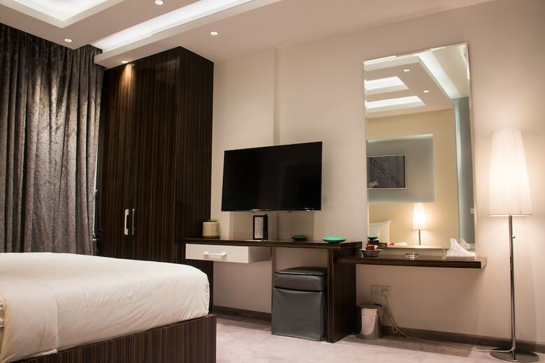 Aparthotel Shatha Hotel
