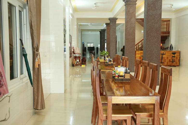 Gold Plus Hotel