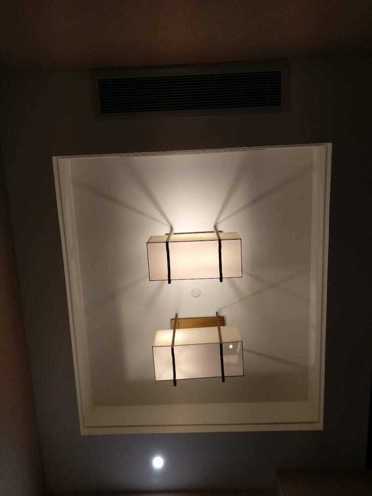 Hong Zhou Century Hotel