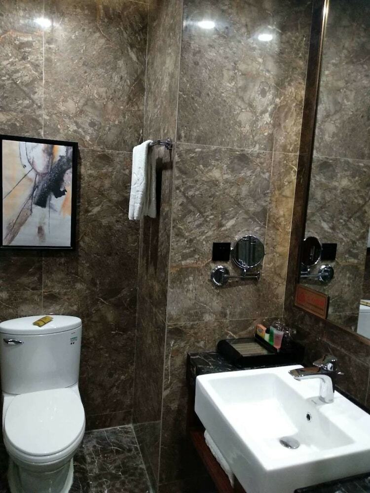 Hong Zhou Century Hotel