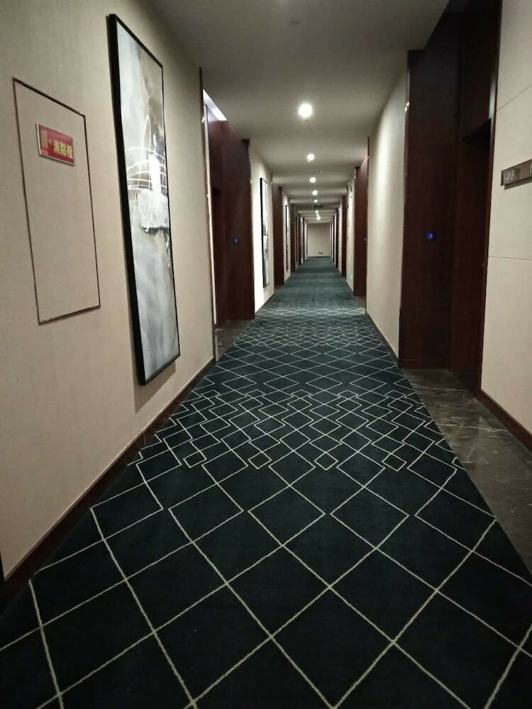 Hong Zhou Century Hotel