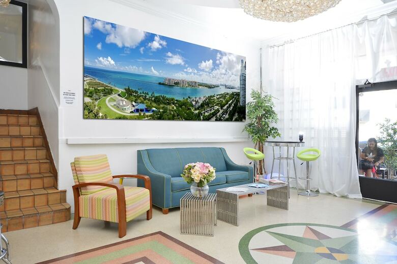 Hostal South Beach Rooms And Hostel