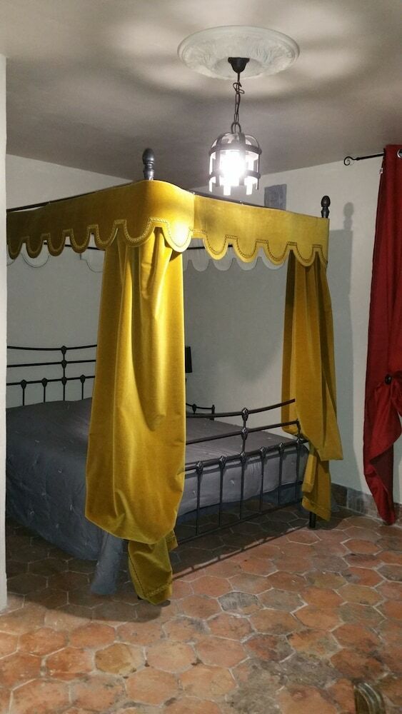 Bed & Breakfast Ch�teau Des Aiguilles