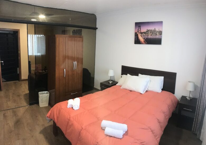 Del Ni�o Apartments