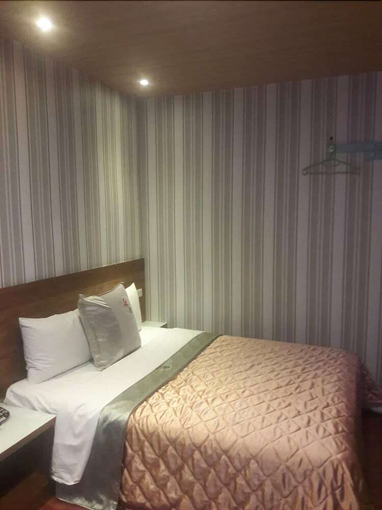 Yung Feng Hotel